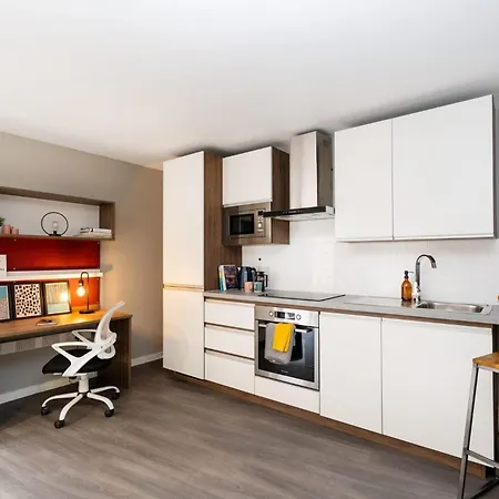 Inspiring Spaces At Zinc Works Apartment Bristol